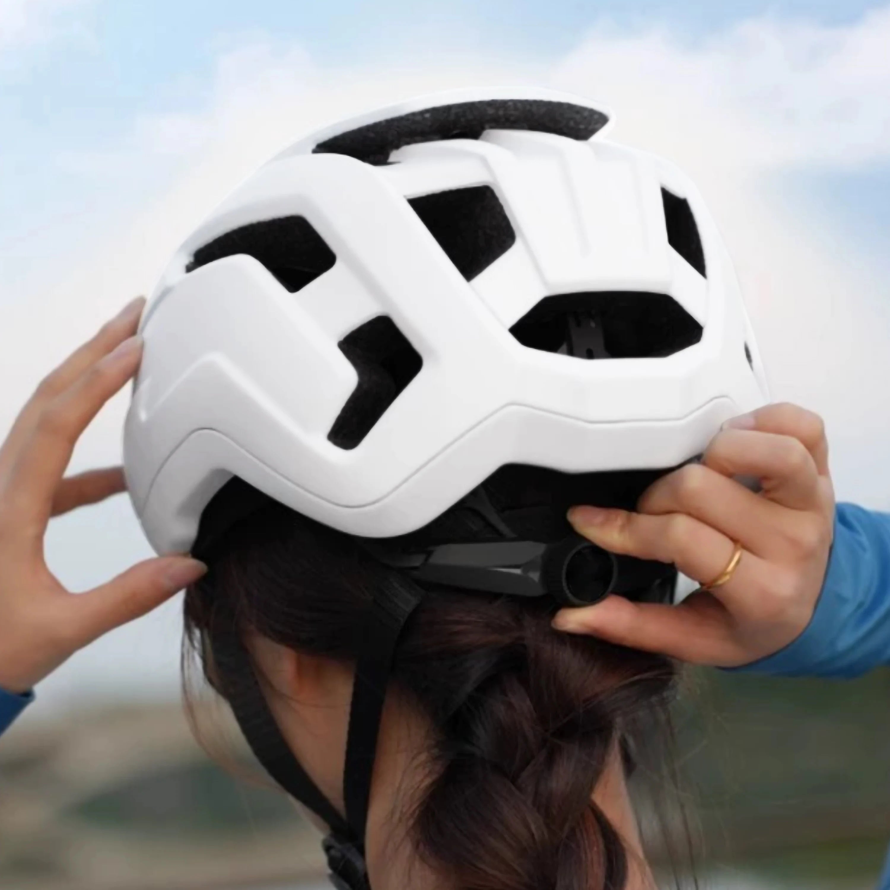 PJT NEW Cycling Helmet Bike Outdoor Sports Speed Skating MTB Safely Mountain Road Electric Scooter Helmet Bicycle Riding Helmet